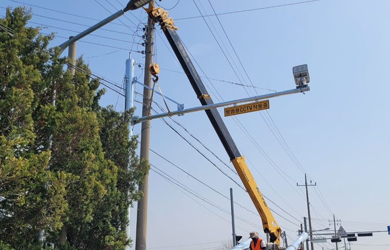 2_익산시_방범용 CCTV 확충_안전 도시_만든다(설치 사진).jpg