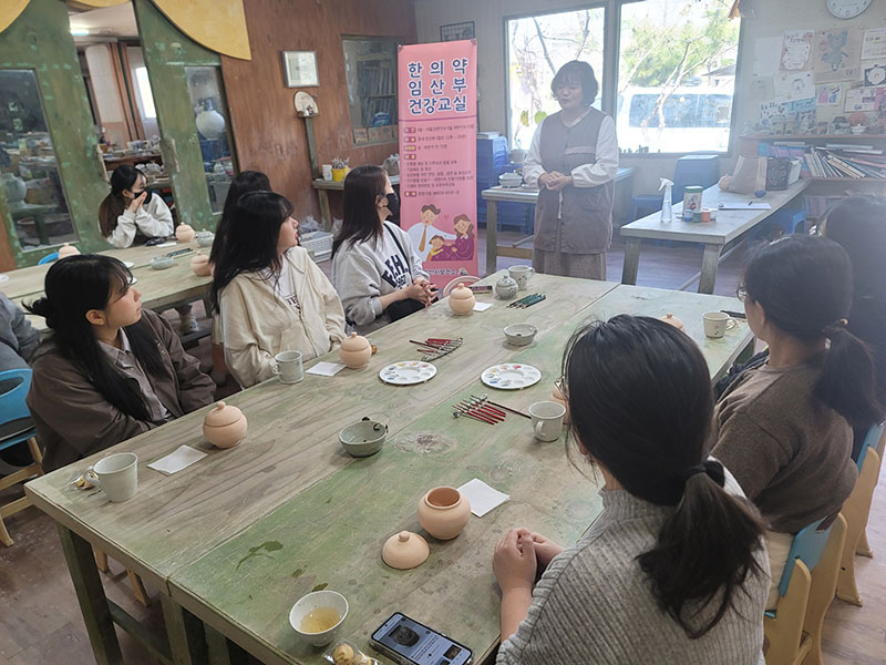 1_아이 낳고 키우는 일이 기쁨이 되는 도시_익산(임산부 교실 2).jpg