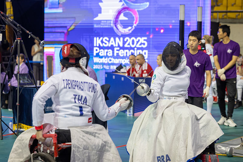 2_장애인펜싱 세계선수권_익산서 뜨거운 승부 이어져(경기 사진) (3).jpg